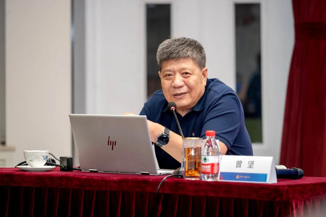 8f828e9aedf240b7bb61352a657bc85b