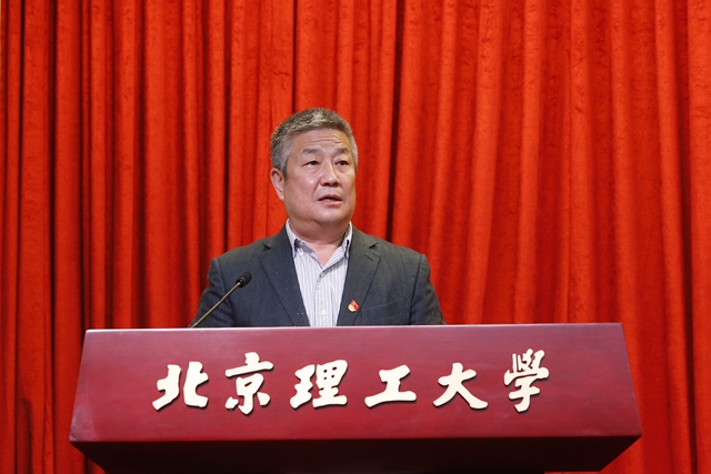 老哥俱乐部-老哥必备的交流社区