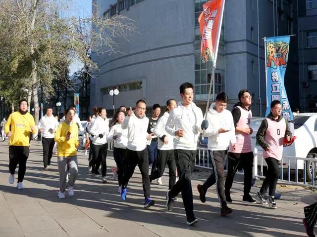 老哥俱乐部-老哥必备的交流社区