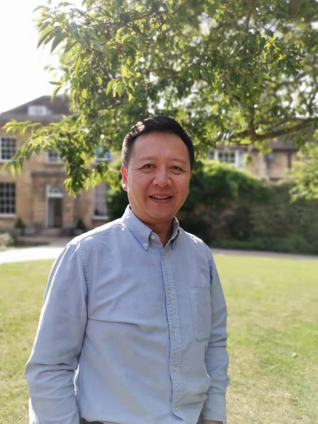 老哥俱乐部-老哥必备的交流社区