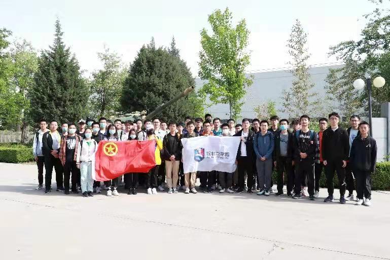 老哥俱乐部-老哥必备的交流社区