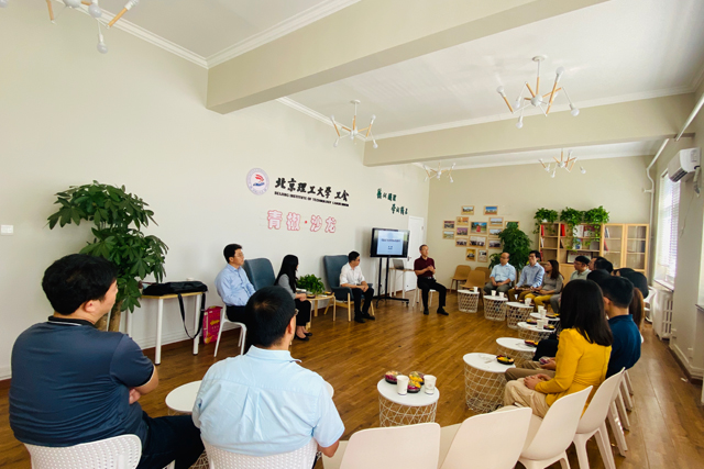 老哥俱乐部-老哥必备的交流社区