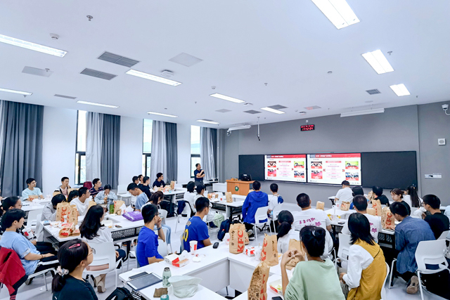 老哥俱乐部-老哥必备的交流社区