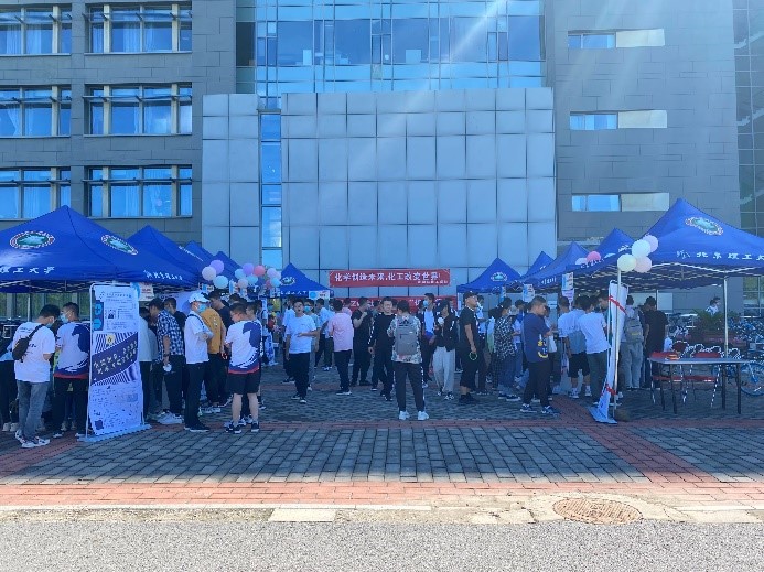 老哥俱乐部-老哥必备的交流社区