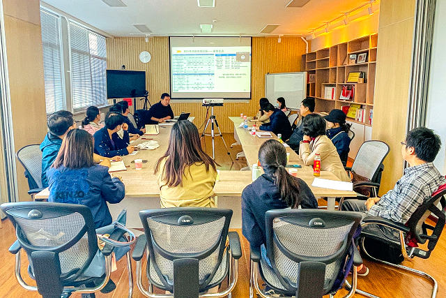 老哥俱乐部-老哥必备的交流社区