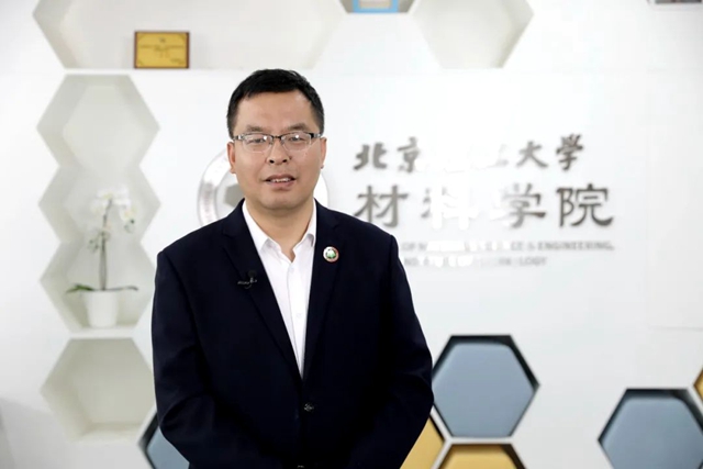 老哥俱乐部-老哥必备的交流社区