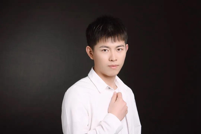 老哥俱乐部-老哥必备的交流社区