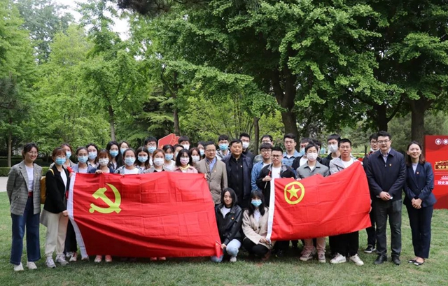 老哥俱乐部-老哥必备的交流社区