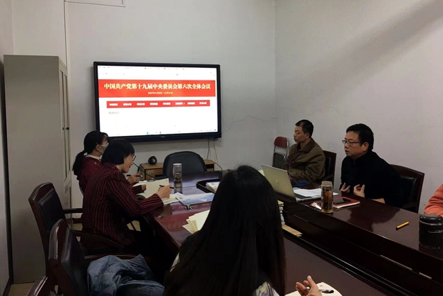 老哥俱乐部-老哥必备的交流社区