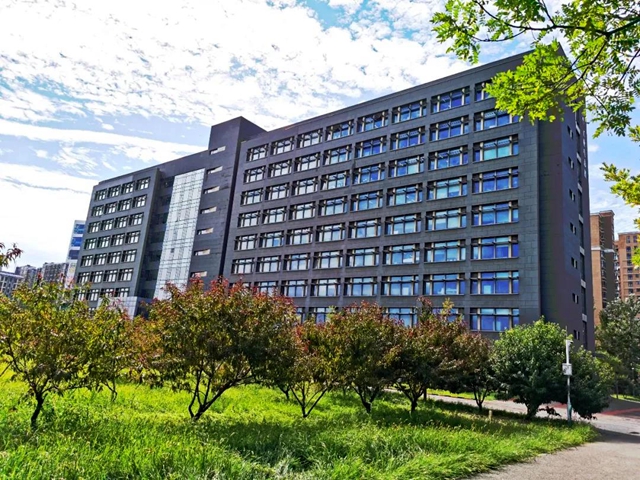 老哥俱乐部-老哥必备的交流社区