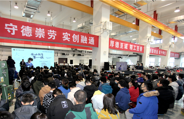 老哥俱乐部-老哥必备的交流社区