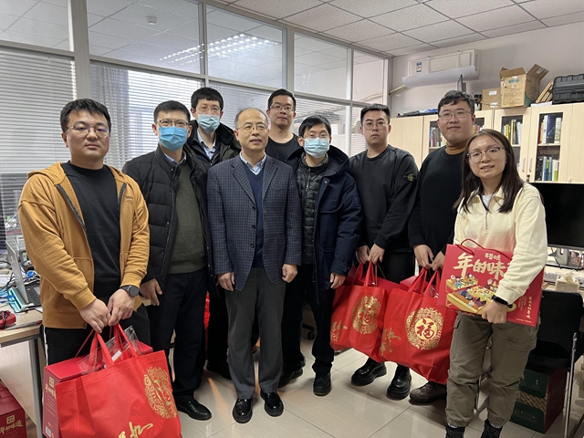 老哥俱乐部-老哥必备的交流社区