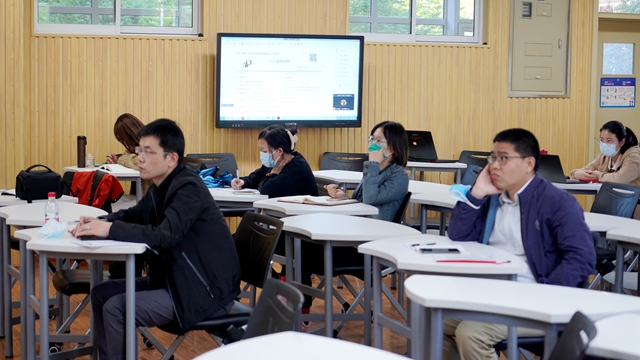 老哥俱乐部-老哥必备的交流社区