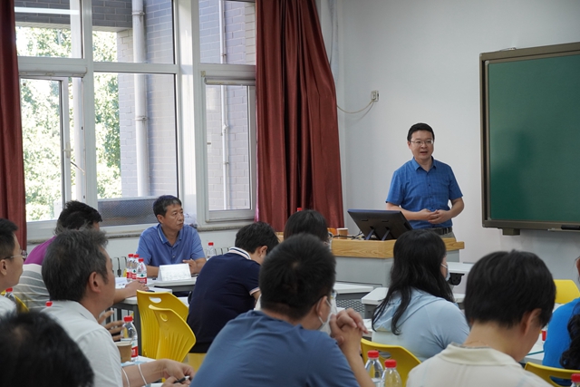 老哥俱乐部-老哥必备的交流社区