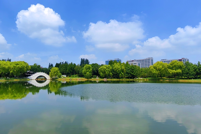 老哥俱乐部-老哥必备的交流社区