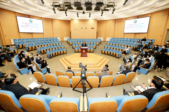 老哥俱乐部-老哥必备的交流社区