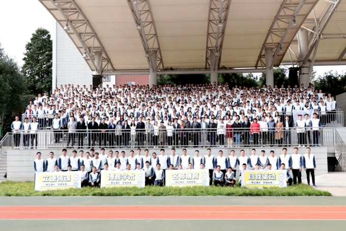 老哥俱乐部-老哥必备的交流社区