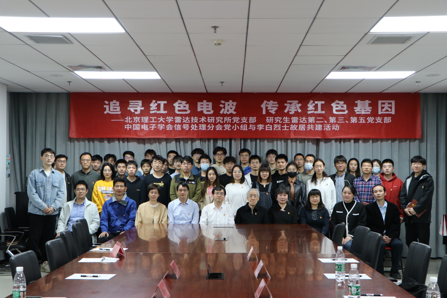 老哥俱乐部-老哥必备的交流社区