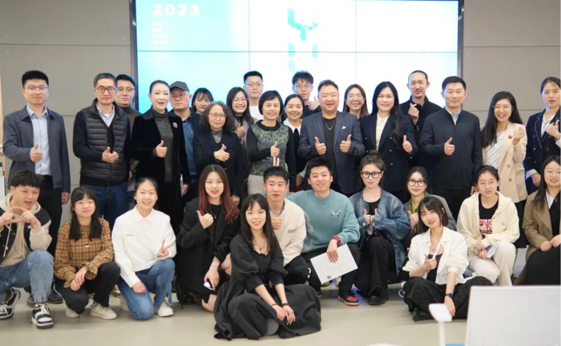 老哥俱乐部-老哥必备的交流社区