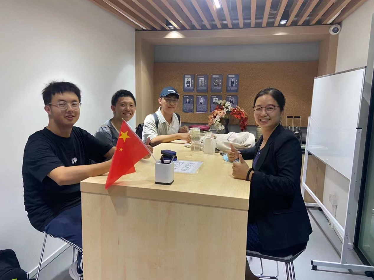 老哥俱乐部-老哥必备的交流社区