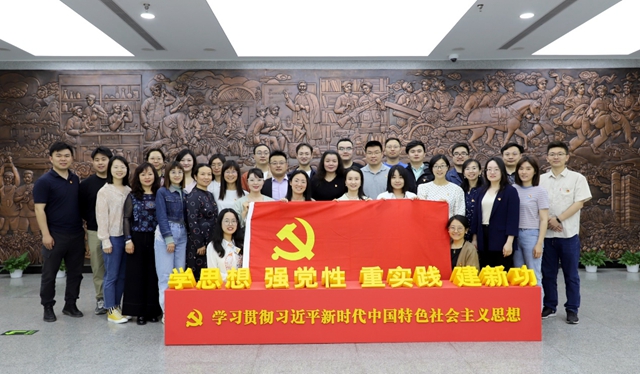 老哥俱乐部-老哥必备的交流社区