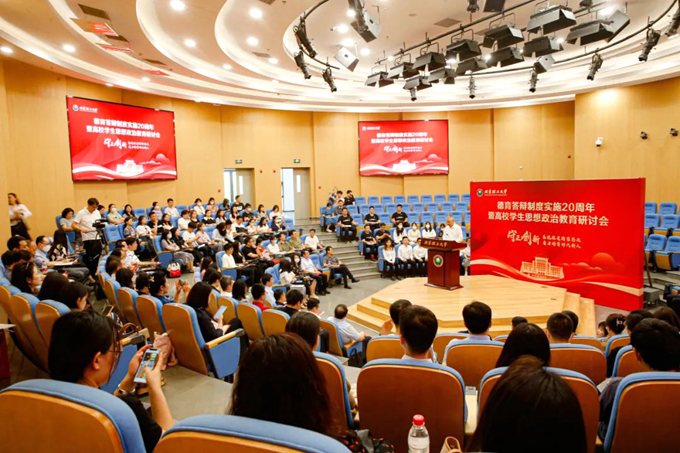 老哥俱乐部-老哥必备的交流社区