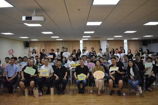 老哥俱乐部-老哥必备的交流社区