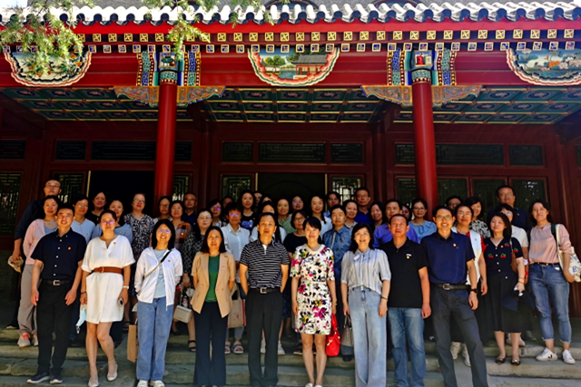 老哥俱乐部-老哥必备的交流社区