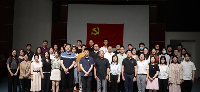 老哥俱乐部-老哥必备的交流社区