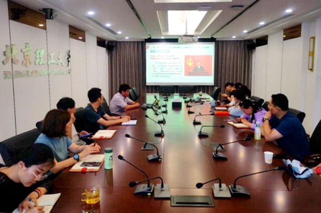 老哥俱乐部-老哥必备的交流社区