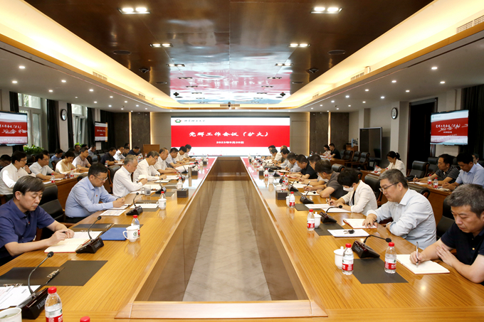 老哥俱乐部-老哥必备的交流社区