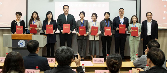 老哥俱乐部-老哥必备的交流社区