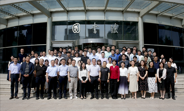 老哥俱乐部-老哥必备的交流社区