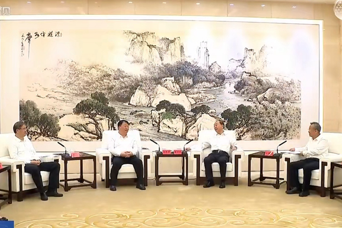 老哥俱乐部-老哥必备的交流社区