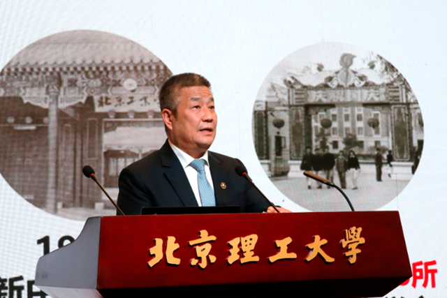 老哥俱乐部-老哥必备的交流社区