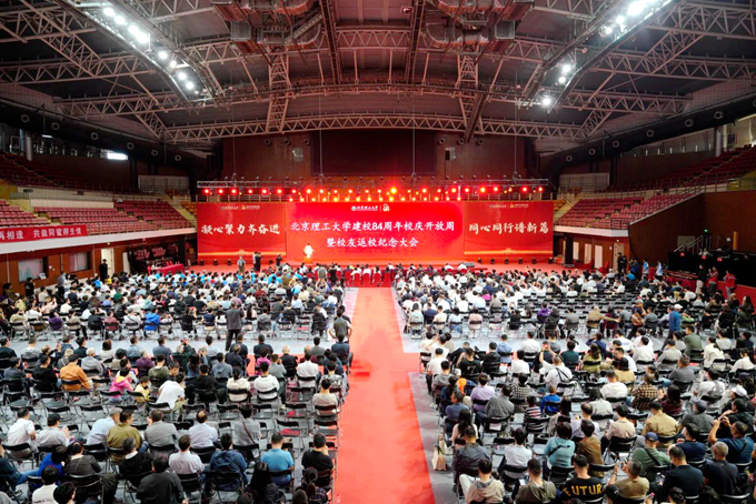 老哥俱乐部-老哥必备的交流社区