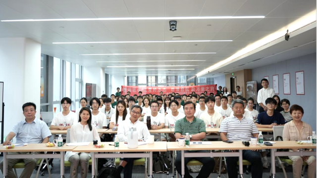 老哥俱乐部-老哥必备的交流社区