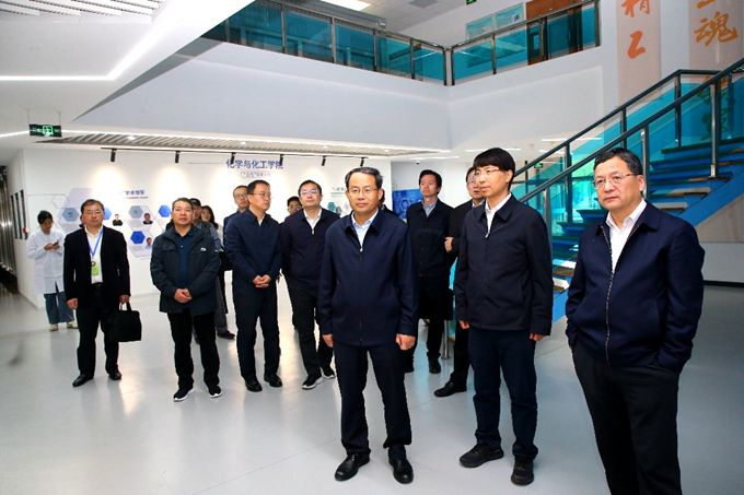 老哥俱乐部-老哥必备的交流社区