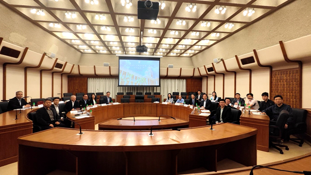 老哥俱乐部-老哥必备的交流社区