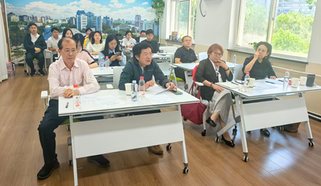 老哥俱乐部-老哥必备的交流社区