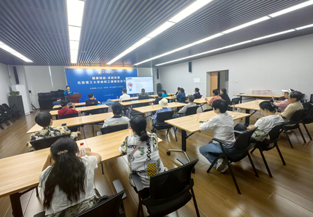 老哥俱乐部-老哥必备的交流社区