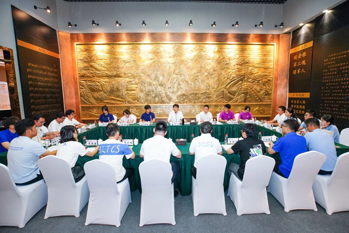 老哥俱乐部-老哥必备的交流社区