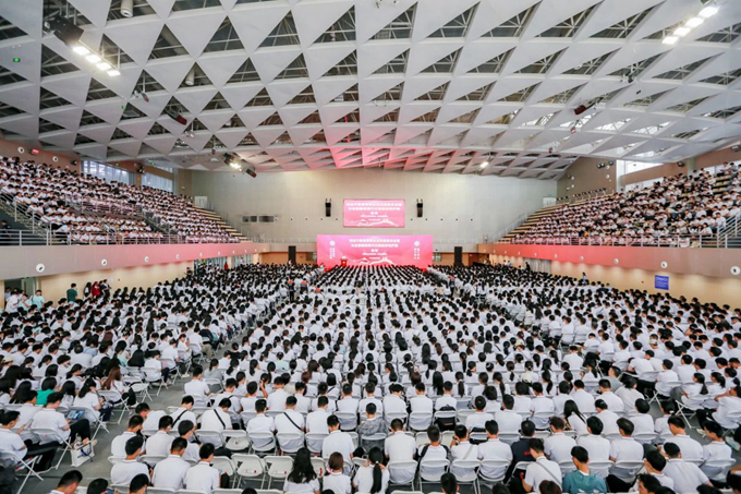 老哥俱乐部-老哥必备的交流社区