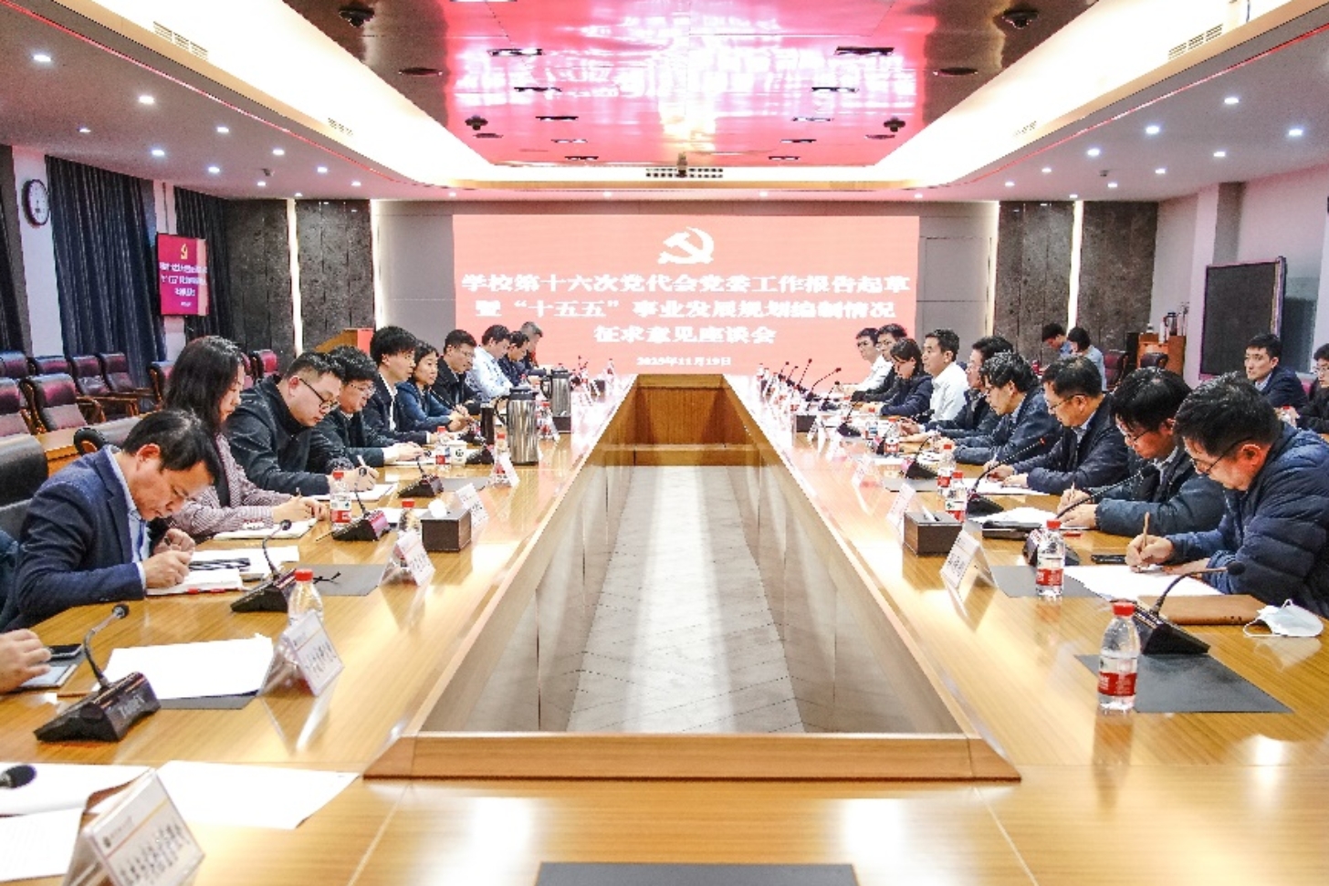 老哥俱乐部-老哥必备的交流社区