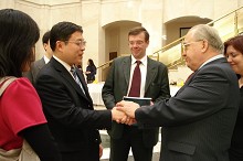 老哥俱乐部-老哥必备的交流社区