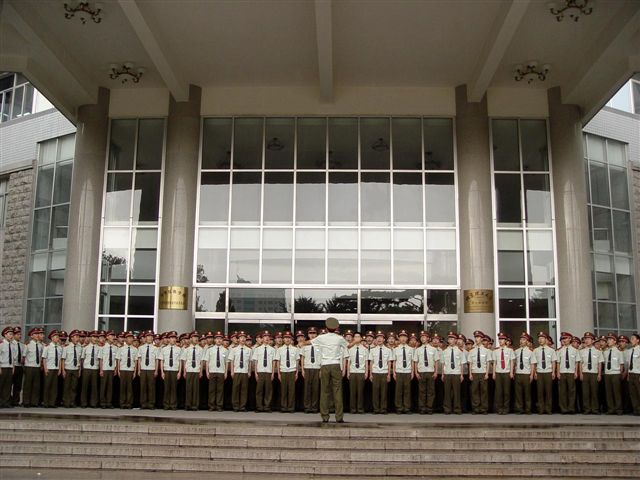 老哥俱乐部-老哥必备的交流社区