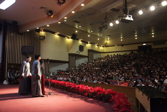 老哥俱乐部-老哥必备的交流社区