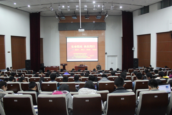 老哥俱乐部-老哥必备的交流社区