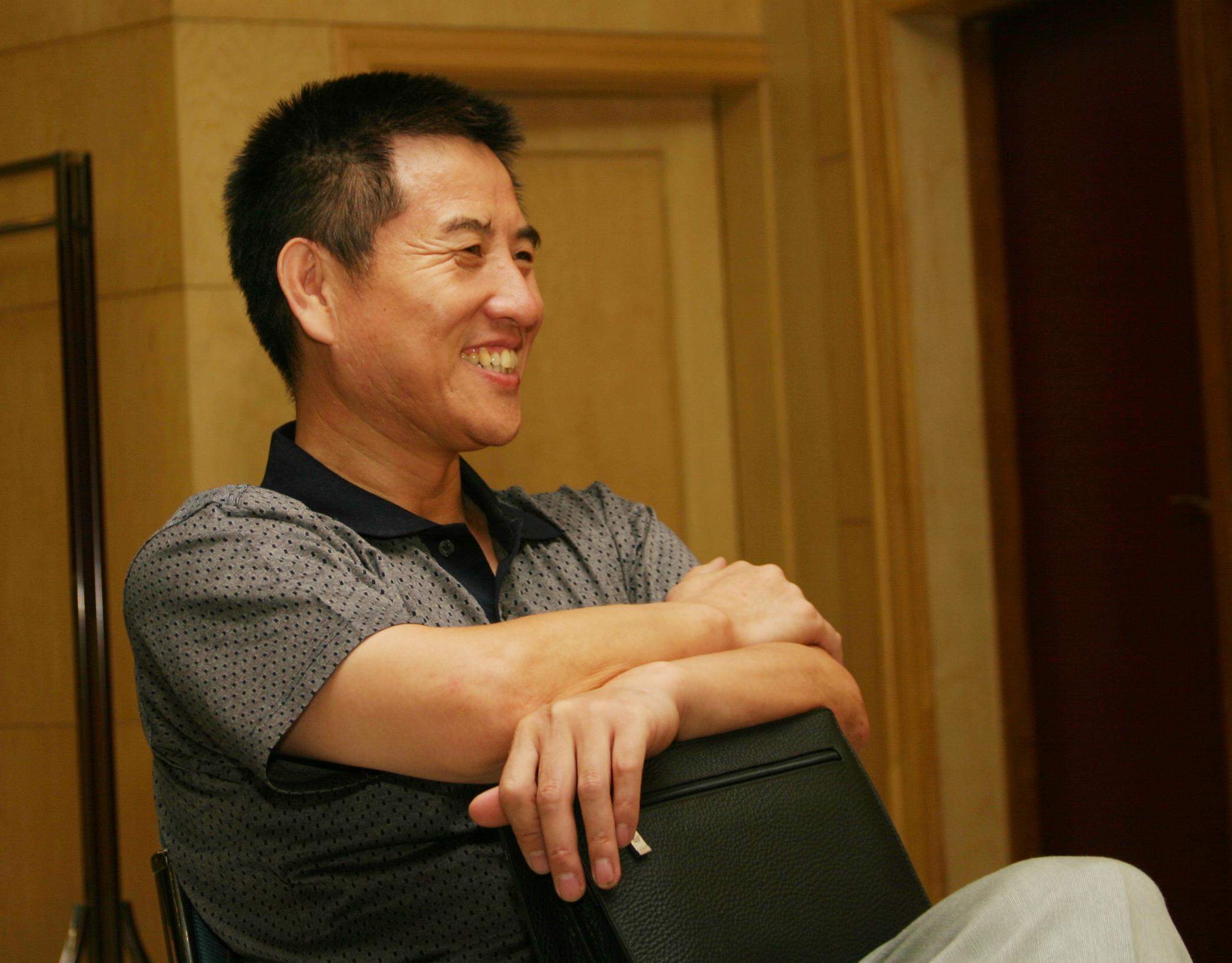 老哥俱乐部-老哥必备的交流社区