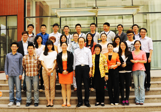 老哥俱乐部-老哥必备的交流社区